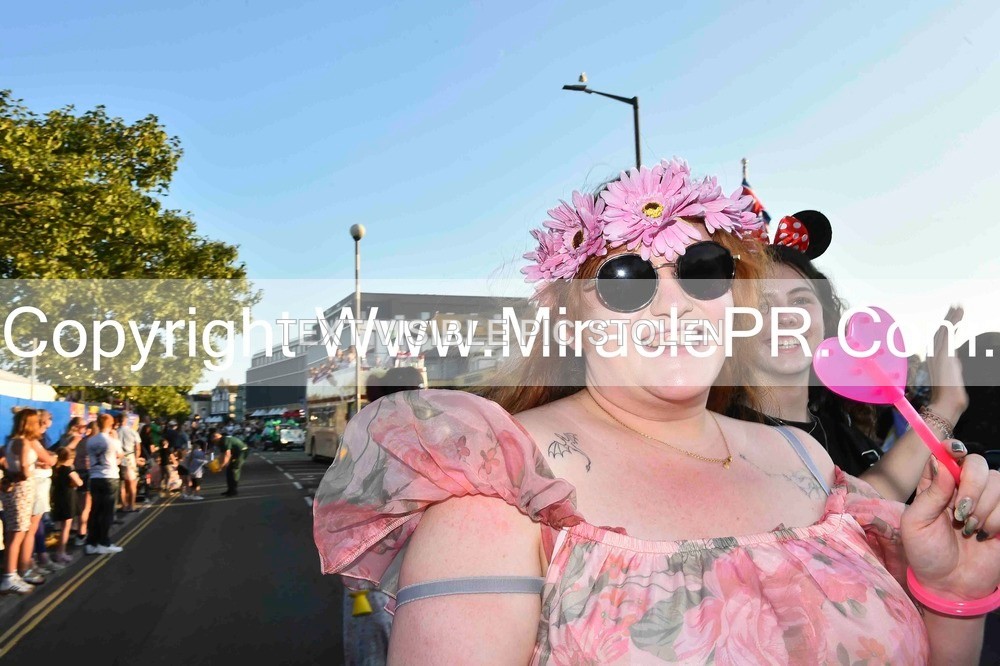 SH4_3529 - Carnival Procession.