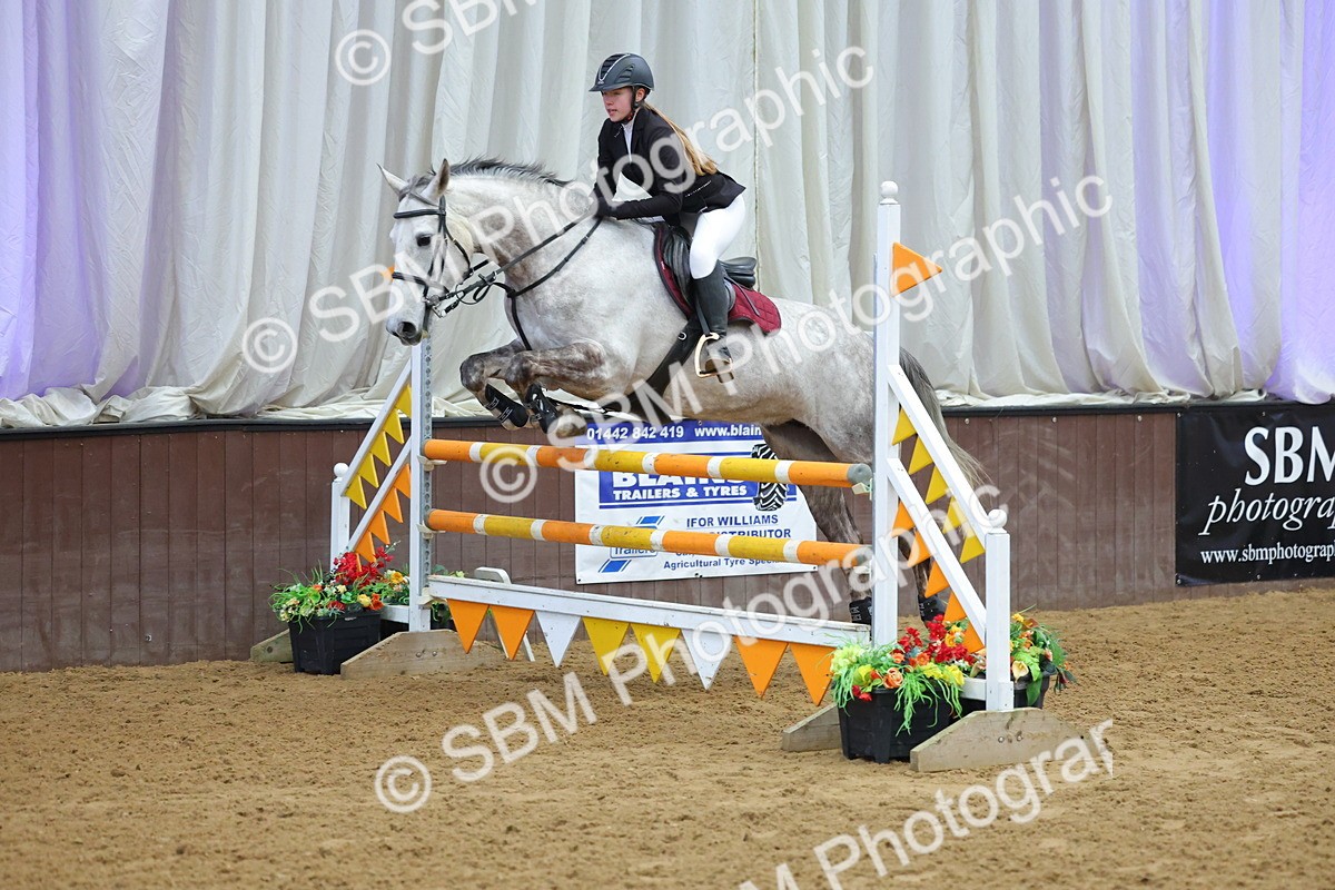 SBM_009934 - Class 21 - Nupafeed Supplements Senior Discovery/ 1m Open - First Round (1.00m)