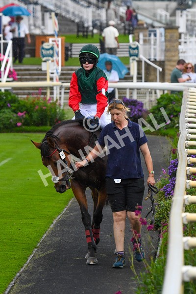 100923-Pony Race 1-0064 - Pony Race 1 12.25 The Dragon (TV and Film) Studios Pony Race 148cm & Under