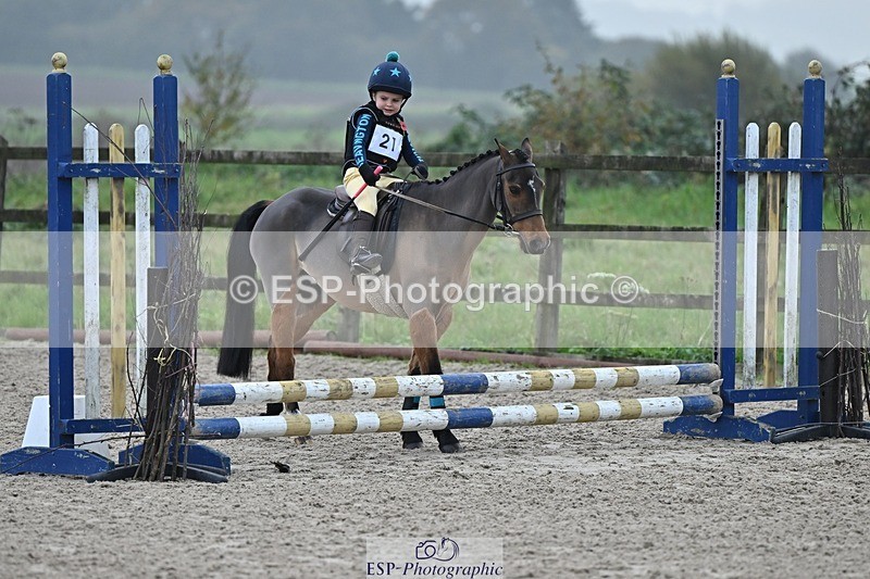 241110-094531-00065 - 40cm Showjumping