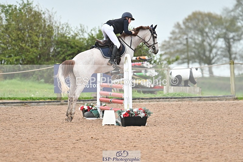 240505A-123712-05129 - Cls 4 Blue Chip Pony Newcomers & 1m Open
