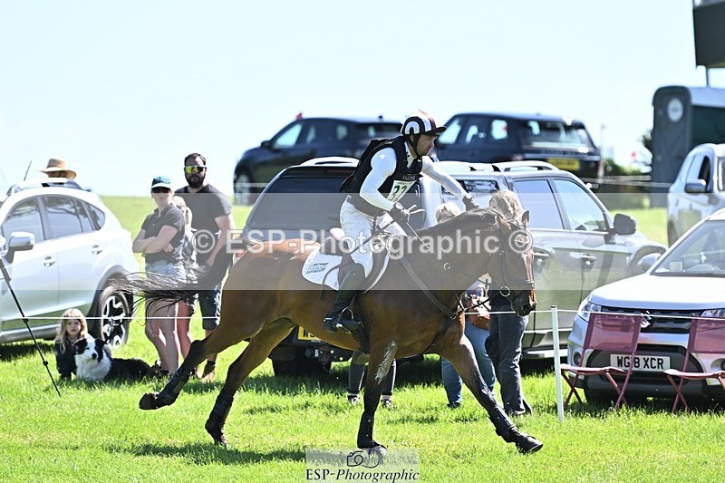 240525-105835-12155 - 324-COOMBELAND_SEMILLY-Rupert_Batting
