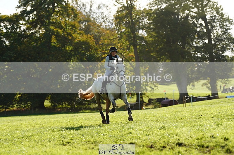 251025A-144326-21070 - G-522-Sue.Parkes Inc Trot Up