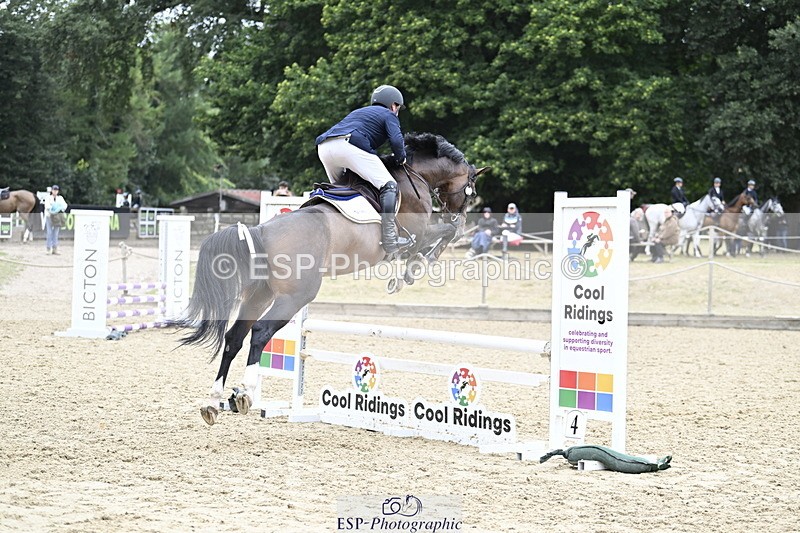 250830A-112418-05847 - Cls 21 British Novice and 90cm Open