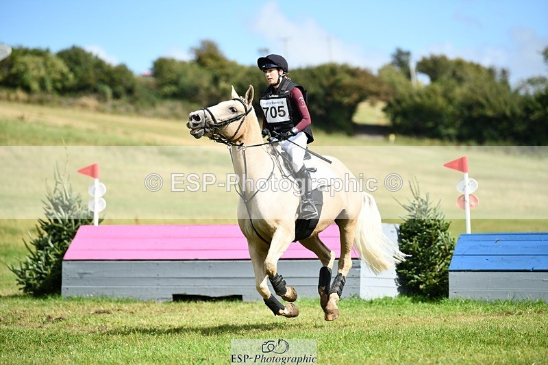 250831-144457-10584 - O-705-Imogen.Knight