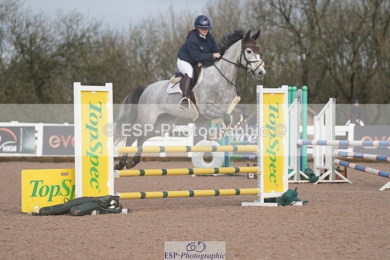 260201-102109-03053 - Cls 16 British Novice and 90cm