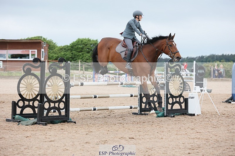 250524-092839-03807 - Cls 13  A&B 1.05m & 1.10m open