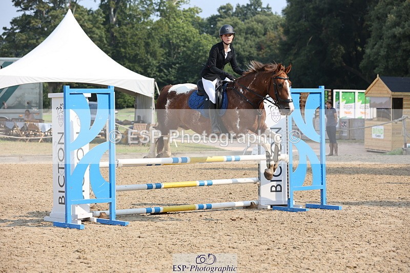 250816A-102305-00683 - Cls 3 Snr British Novice