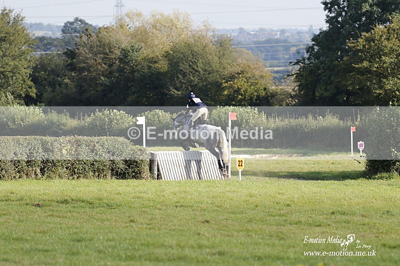  WWHT 171021 3549 - Intermediate Pairs (0.90m)  17/10/21