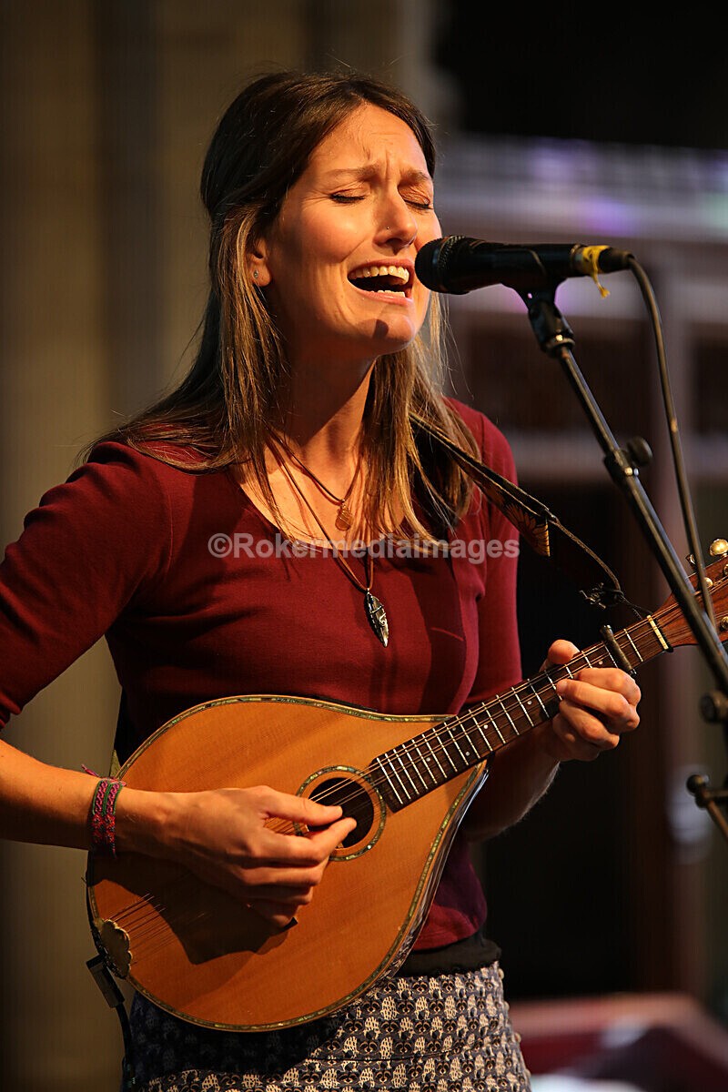 FOLK N BLUES-111 - FOLK and BLUES SEPT 2022