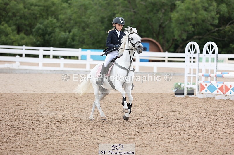 240630A-181230-16337 - Cls 28 Stepping Stones 128cm + 138cm