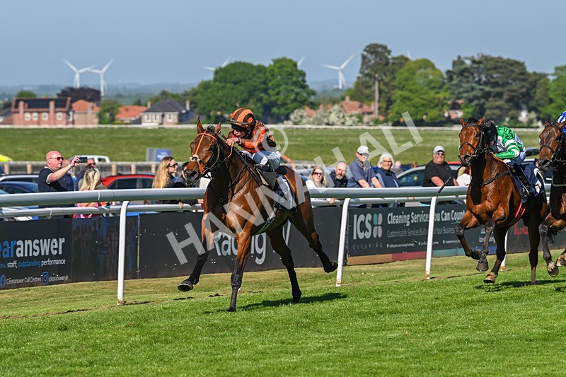 130525-Race 6-Analogical-0417 - Race 6