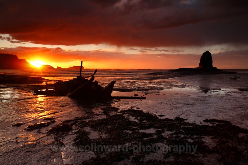 Sunset over the Admiral Von Tromp, Saltwick Bay   ref 3391 - North Yorkshire and Cleveland
