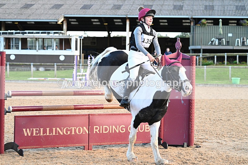 WJ7_7122 - Time 17:12 to 17:30