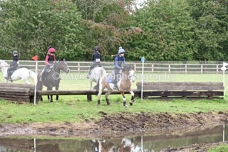 WJ6_6115 - Time at Photographer 12:41 to 13:05