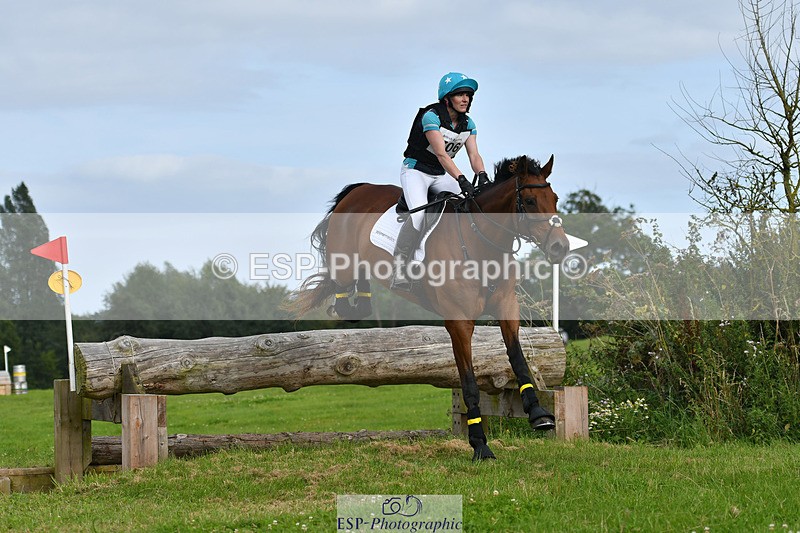 240804-171452-19256 - 706-Sharon_Kellaway-OBERON_XII