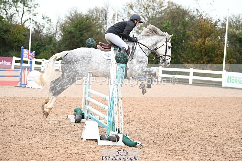 241023A-111921-00516 - Cls 1 British Novice and 90cm Open