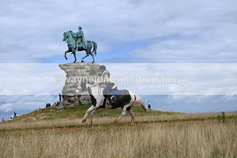 DSC_6894 - Time at Statue 12:45 to 13:15