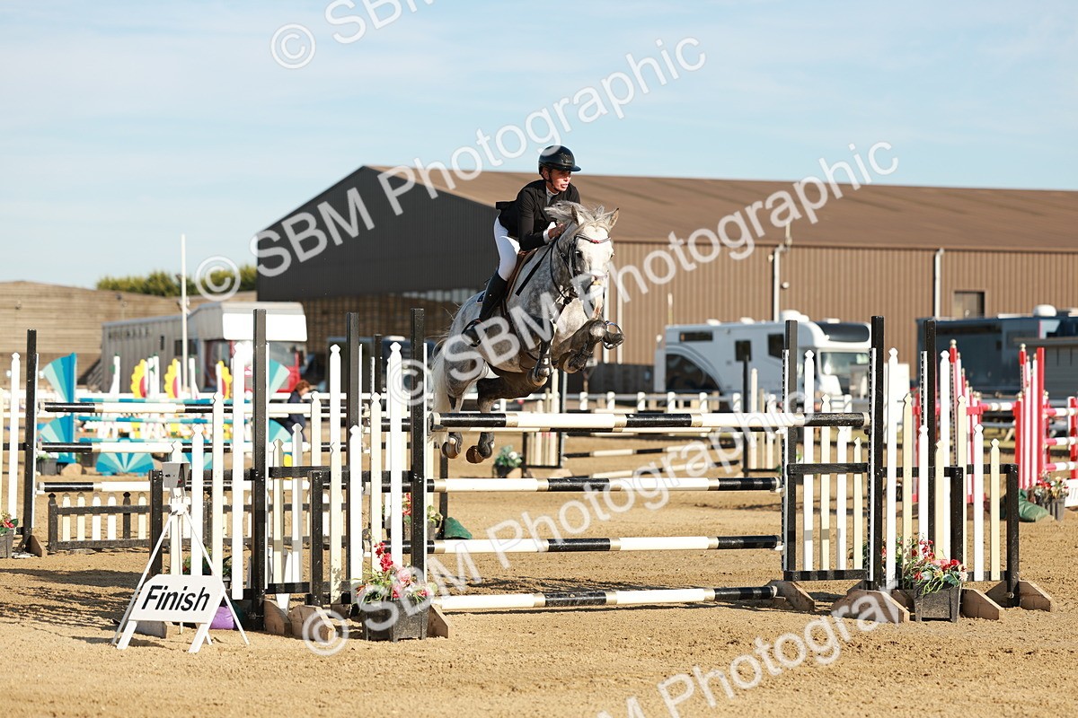 SBM_008828 - Class 6 - National 1.30m 1.40m Open Handicap