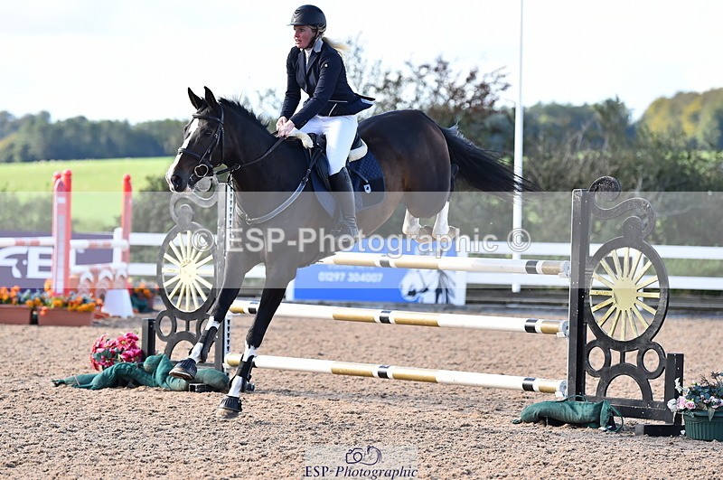 231014A-135926-05176 - Cls 15 1.05m Amateur Q 2nd R