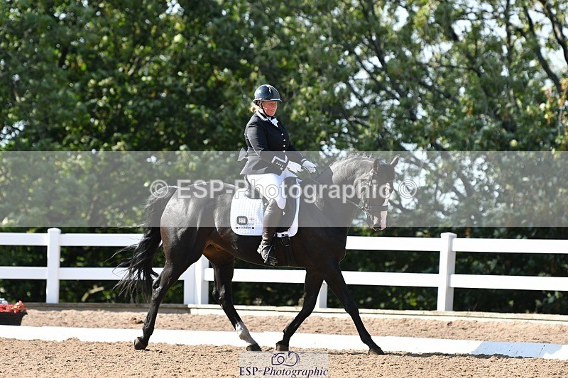 250906-155812-04515 - 057-Joanna.JohnsRockoko