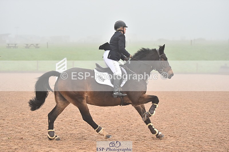 231118A-090018-00691 - Cls 16+17 Club and Schools 60cm