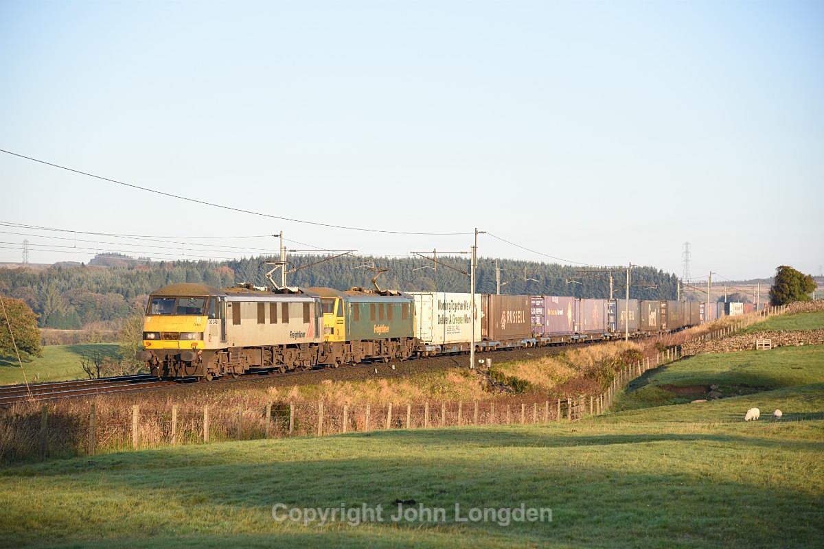JL - 10.10.18 90041 & 90048 4M27 Coatbridge - Daventry, Salterwath - West Coast Main Line (north to south)