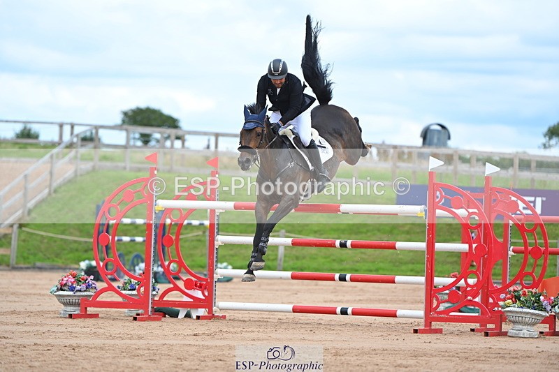 230721A-151835-07160 - Cls 10, 2 Star Big 1.45m Start to break