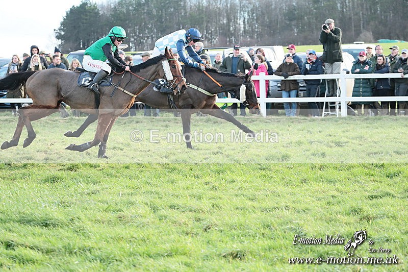 PtP 141225  1913 - New Forest Hounds PtP Larkhill 14/12/25