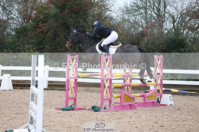 231112A-123432-04067 - Cls 19 Snr 1.05m Open