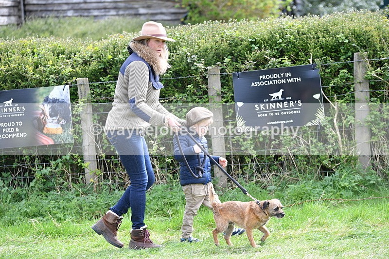 WJ5_0334 - Class 7 Best Terrier