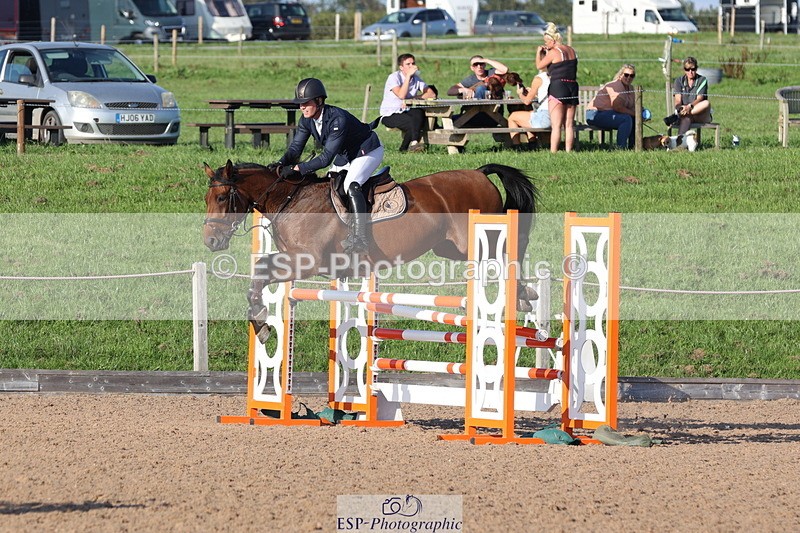 230915A-171629-03243 - Cls 7 Snr 1.20m Derby