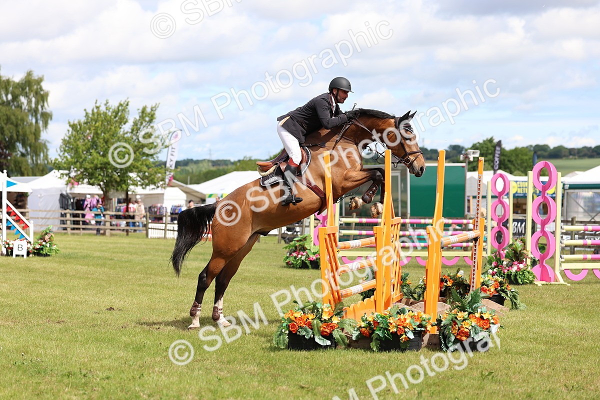 SBM_13624 - Class 206 - Senior Newcomers - 1.10m Open