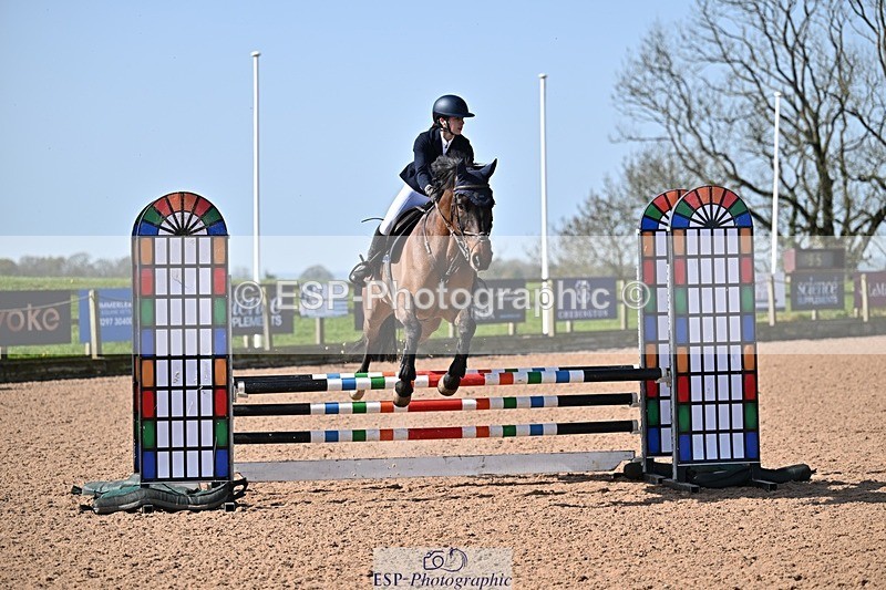 260408-104553-00229 - Cls 2 British Novice and 90cm