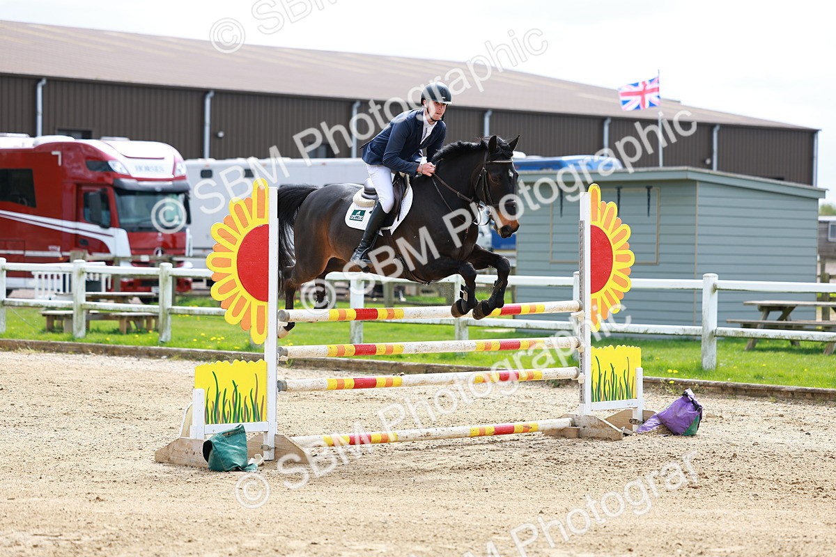 SBM_002451 - Class 10 - Senior Newcomers - 1.10m