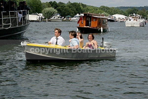 090704 WYNROSS IMG_0738 - HENLEY REGATTA  SATURDAY 4th JULY 2009