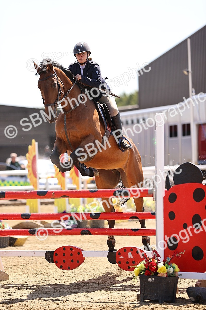 SBM_010047 - Class 9 - Senior Foxhunter - 1.20m Open