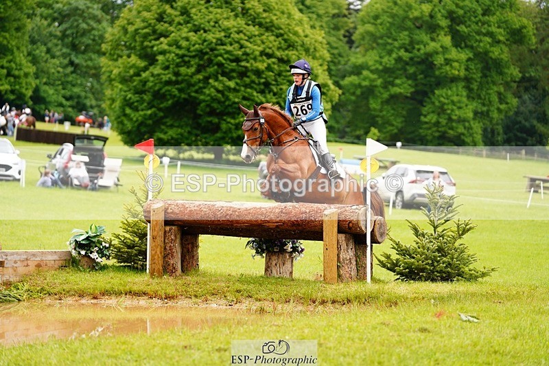 240525-164924-18886 - 269-EMERALD_KATIE-Isabelle_Cook