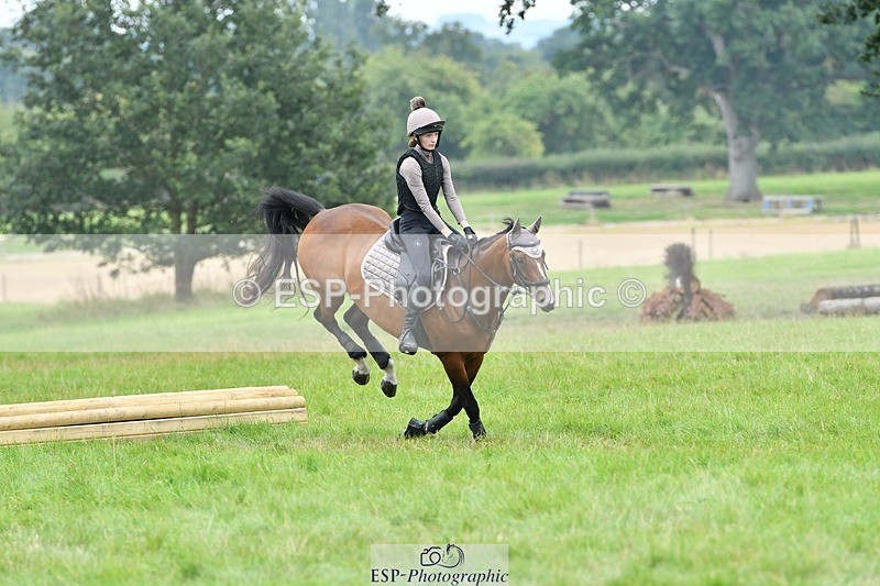 230817-131139-00831 - Theo's 1st Group - XC