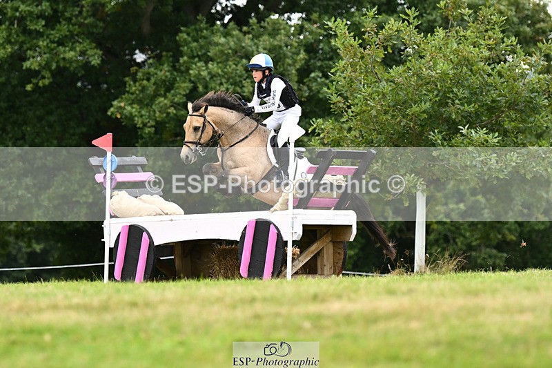 240825X-164052-37317 - 80cm XC 16.30 to 17.30