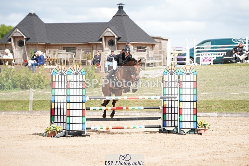 250801-110533-04848 - Cls 14 Snr Fox 1st Rnd