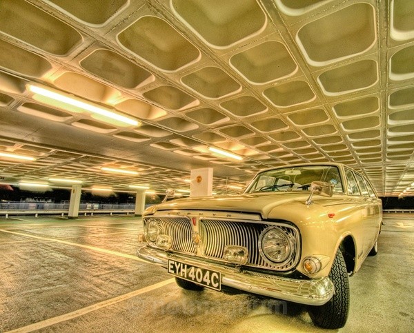1965 Zephyr - AUTOMOBILES