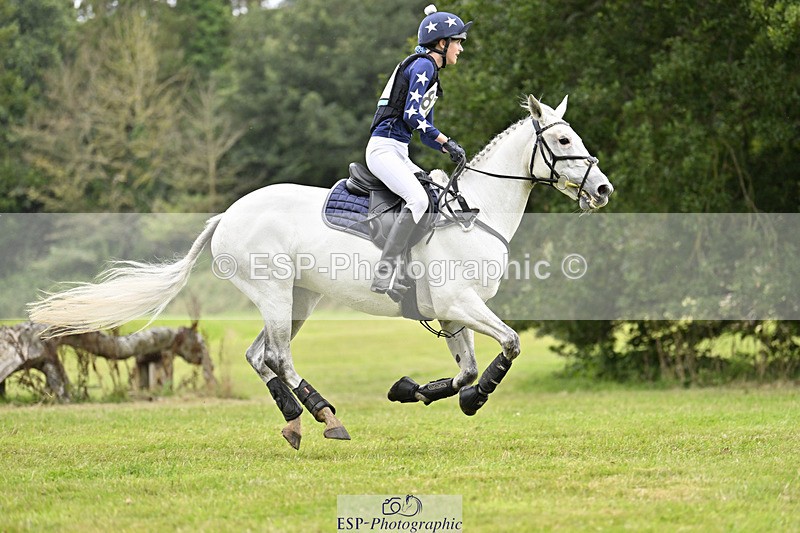 240825X-164259-37591 - 80cm XC 16.30 to 17.30