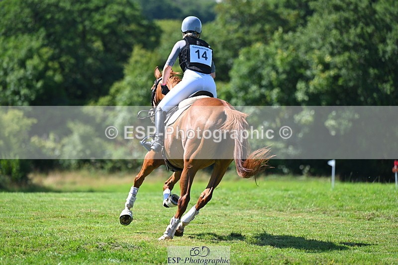 240811A-113040-02572 - 014-