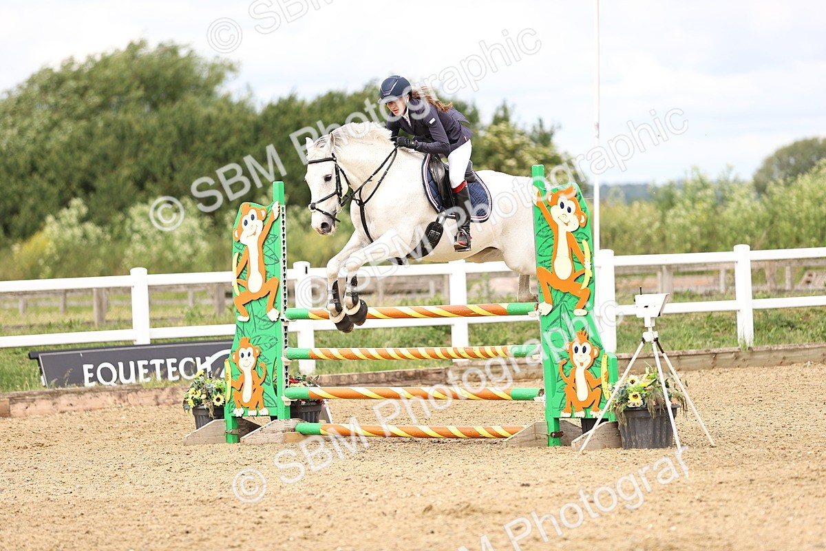 SBM_007276 - Class 18 - Senior 1.05m