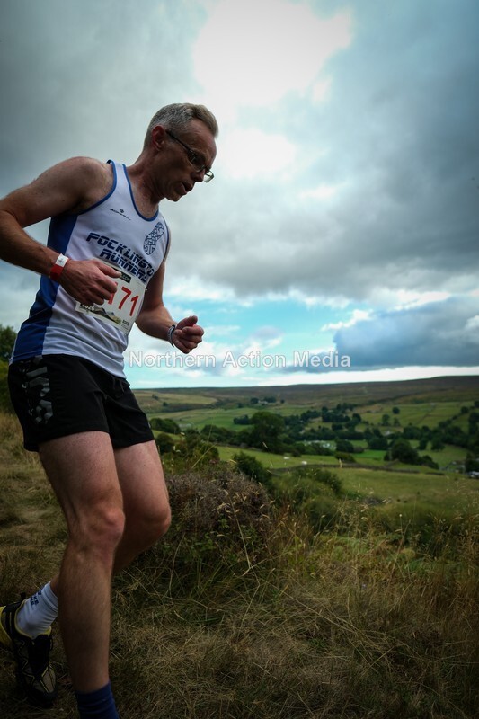 DSCF5279 - Reeth Fell race seniors