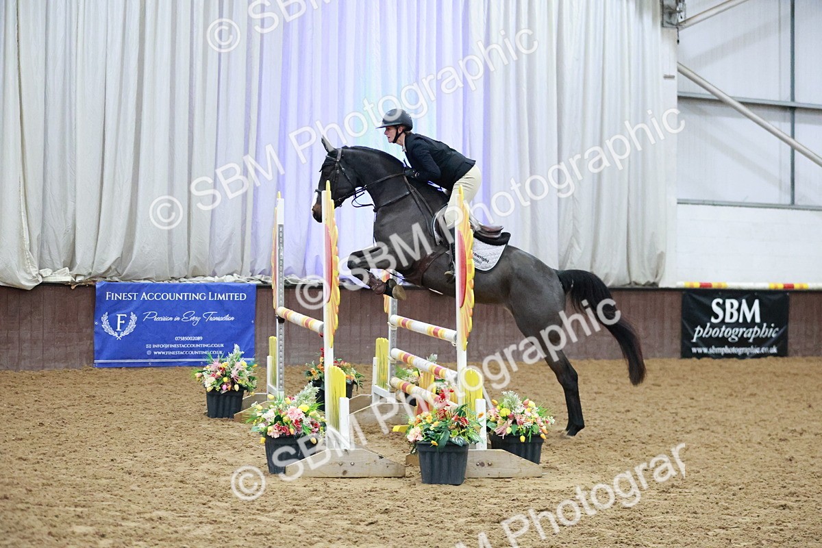 SBM_004471 - Class 17 - Senior Newcomers - 1.10m