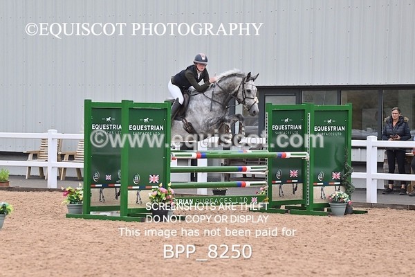 BPP_8250 - CLASS 18 SAT Nupafeeds Senior Discovery/1m open