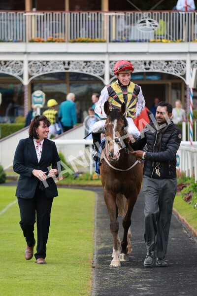 yr21052022r1-30 - Race 1: 1:40pm William Hill Play Responsibly Stakes