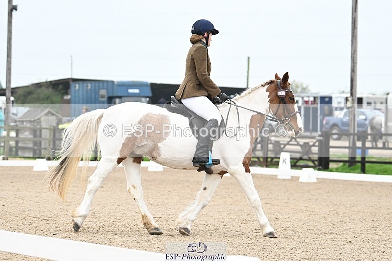 241103-095451-00230 - Intro 3 - 9.40 to 10.40